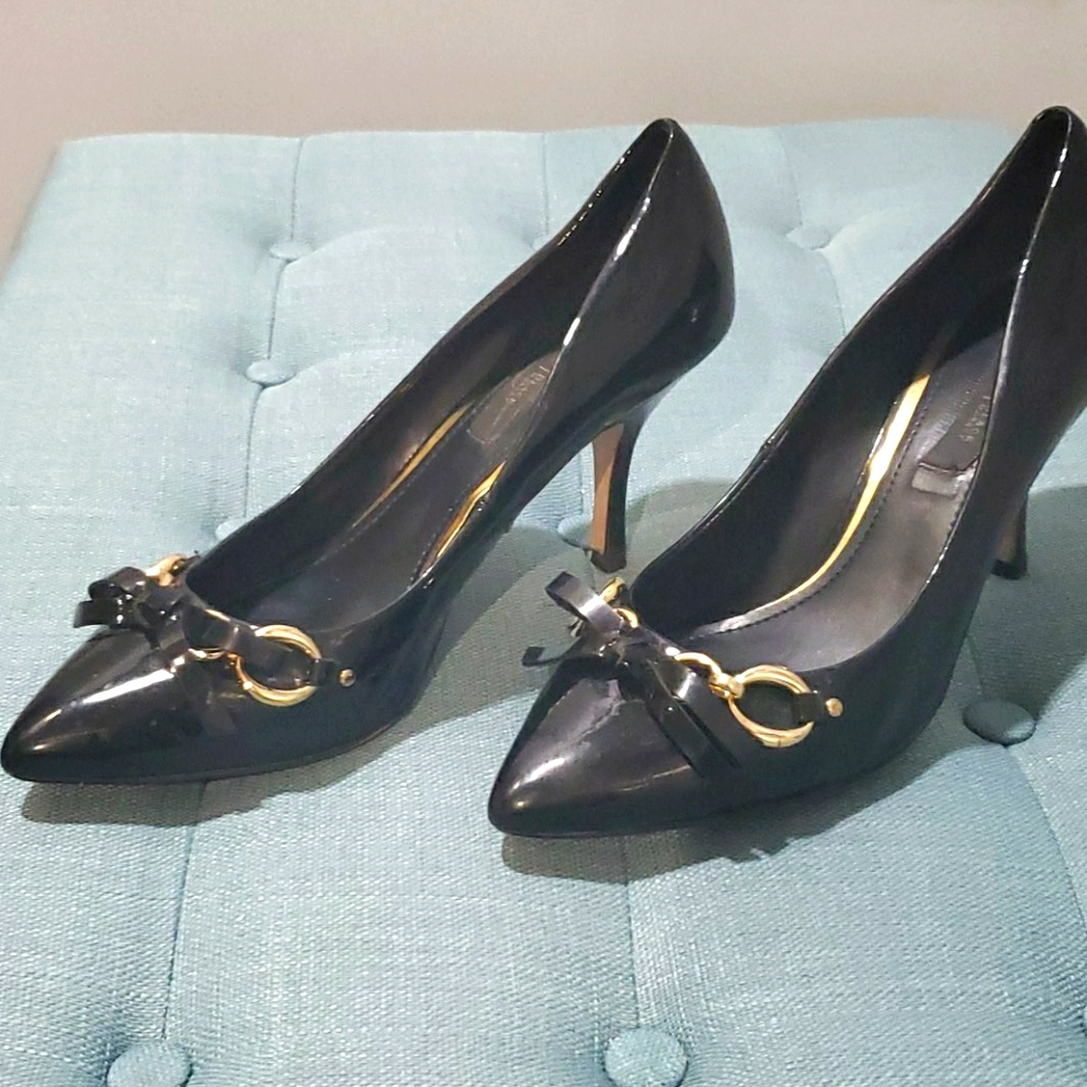 Gorgeous black pumps